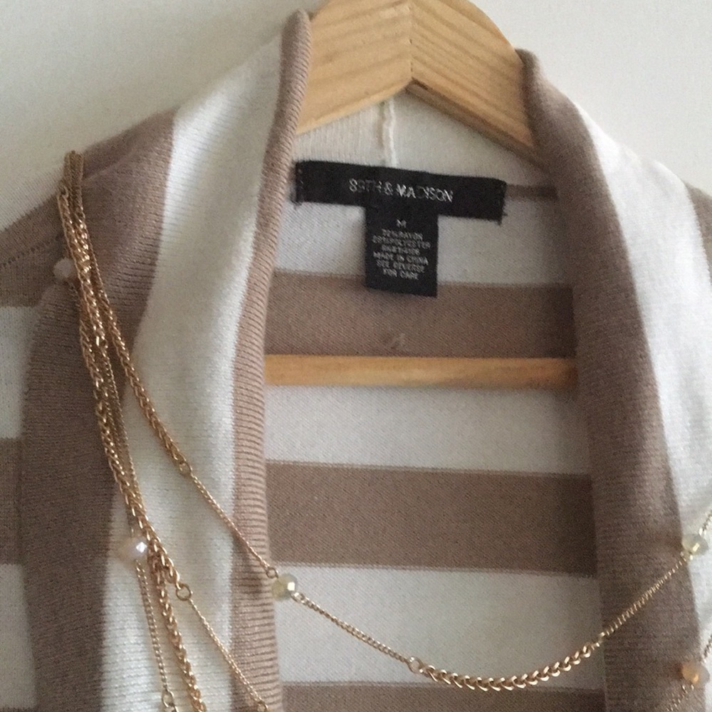 Long Necklace - Picture 4 of 4